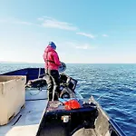 7 Person Holiday Home In Jarfjord-By Traum *