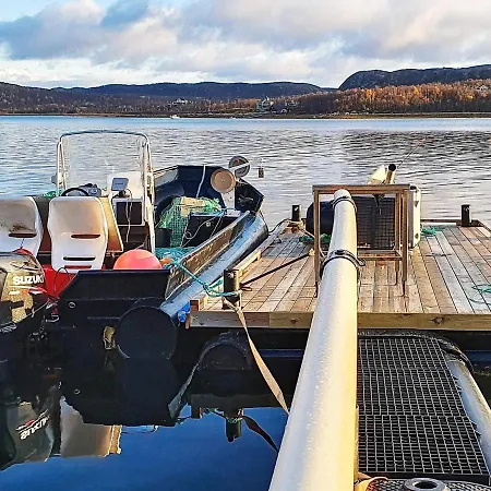 7 Person In Jarfjord * Karpbukt