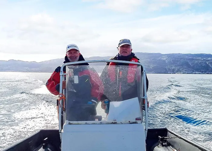 7 Person In Jarfjord-by Traum